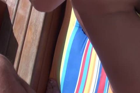 Helen Carvalho suggests Her ass To A man!
